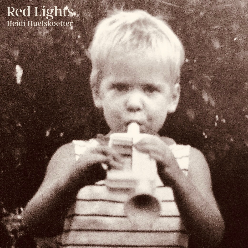 ​Heidi Huelskoetter Celebrates Small-Town Roots with Nostalgic New Single 'Red Lights'